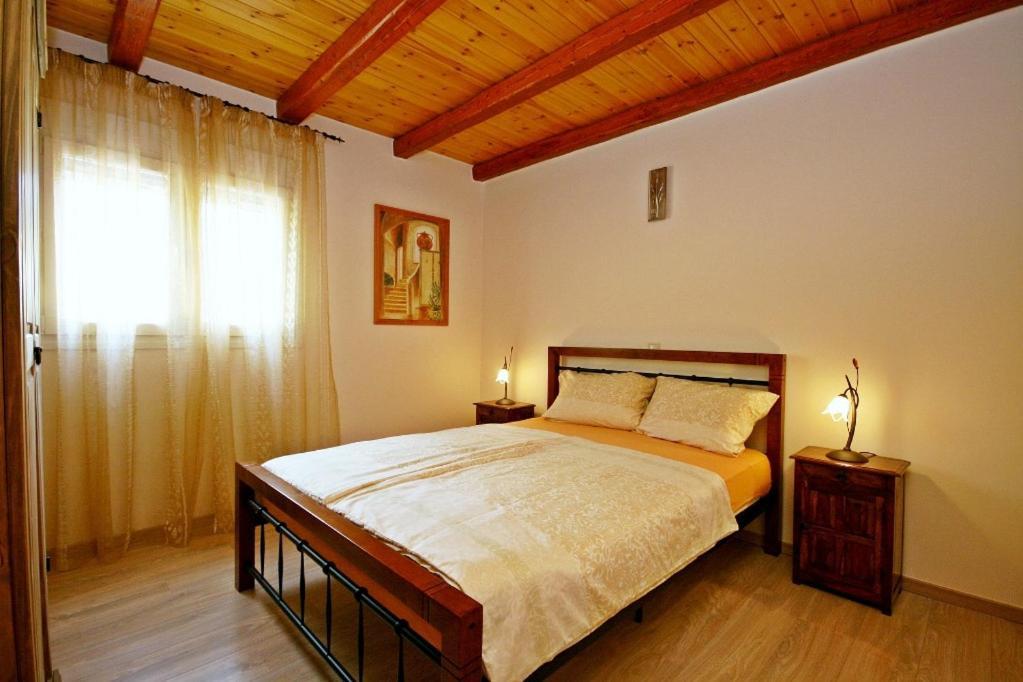 Villa Spiti Ute Makrádes Екстериор снимка